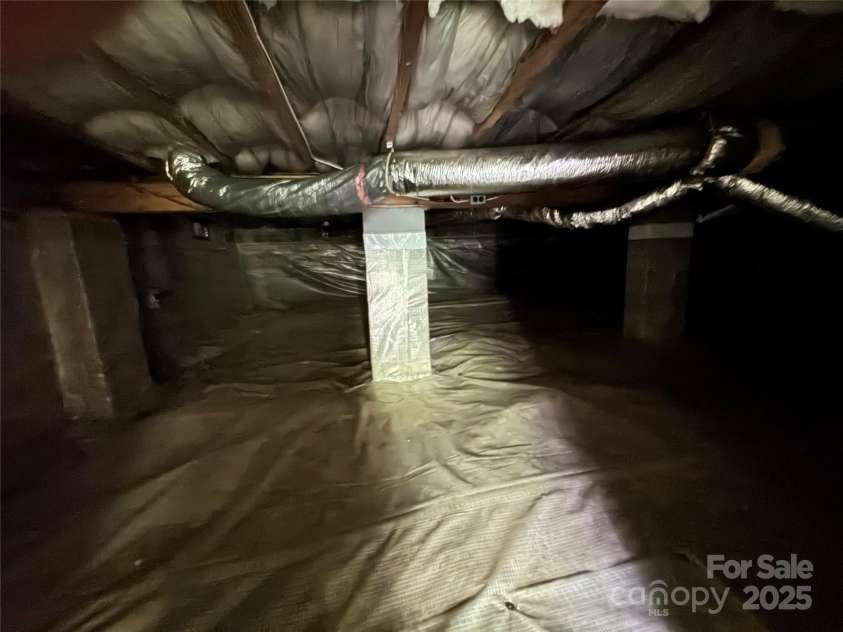 338 Eastview Place, Lenoir, NC 28645.  MLS# CAR4250050, YatesRealty ID 7662. 