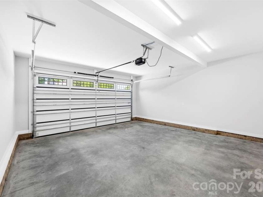 1004 Speight Road, Albemarle, NC 28001.  MLS# CAR4351117, YatesRealty ID 7663. 2 Bay Garage