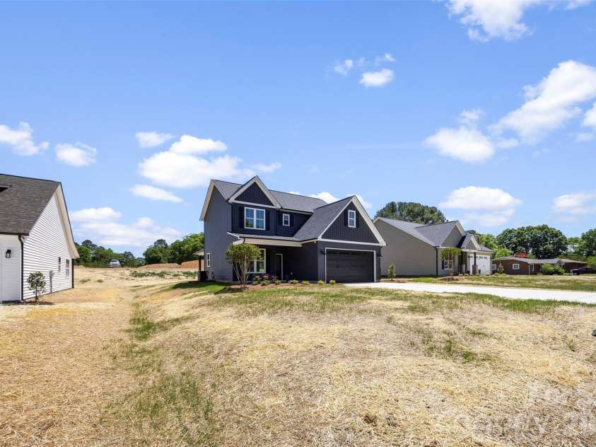1004 Speight Road, Albemarle, NC 28001.  MLS# CAR4351117, YatesRealty ID 7663. 