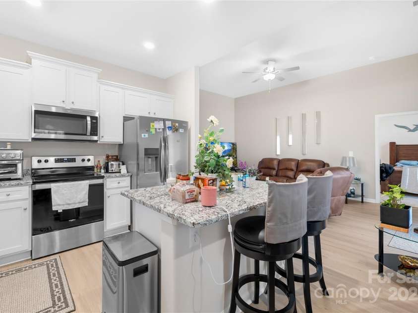 3222 Maple Ridge Drive, Gastonia, NC 28052.  MLS# CAR4234828, YatesRealty ID 7663. 