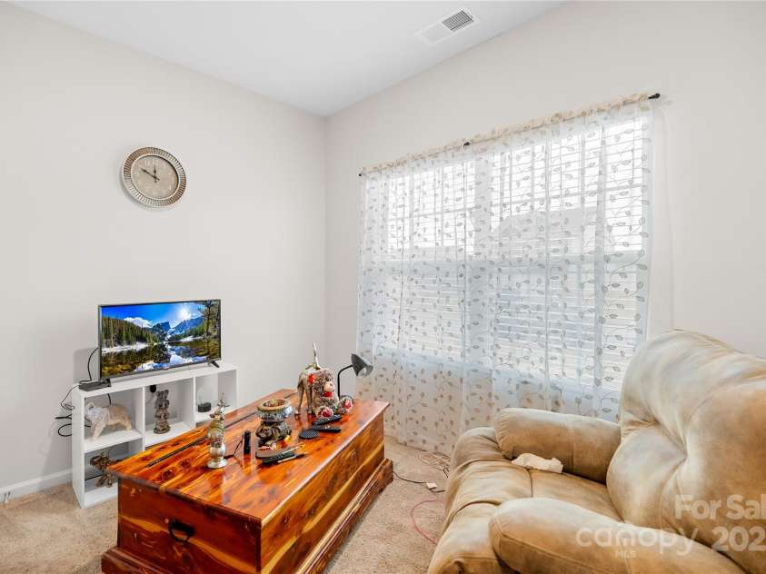 3222 Maple Ridge Drive, Gastonia, NC 28052.  MLS# CAR4234828, YatesRealty ID 7663. 