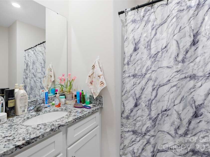 3222 Maple Ridge Drive, Gastonia, NC 28052.  MLS# CAR4234828, YatesRealty ID 7663. 