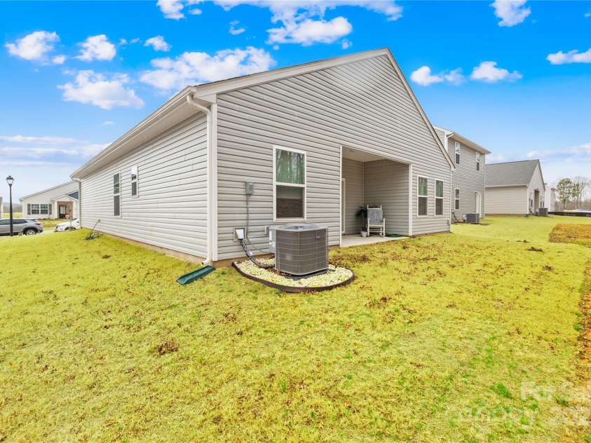 3222 Maple Ridge Drive, Gastonia, NC 28052.  MLS# CAR4234828, YatesRealty ID 7663. 