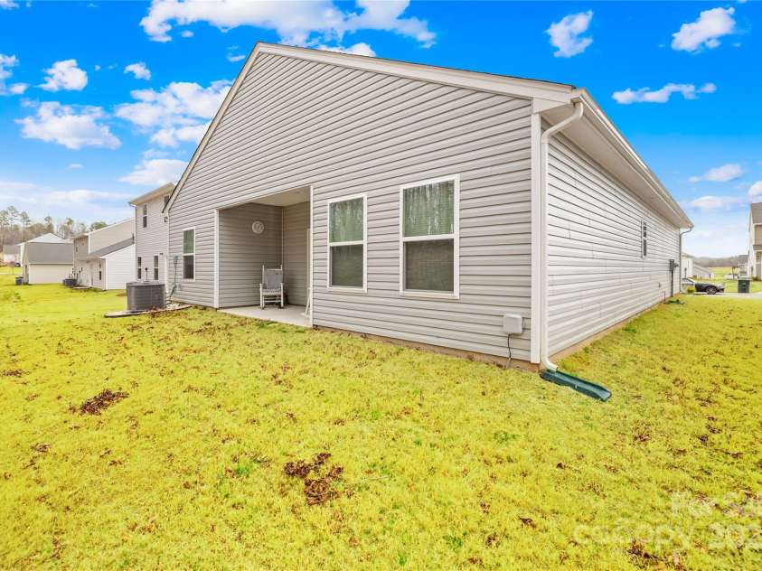 3222 Maple Ridge Drive, Gastonia, NC 28052.  MLS# CAR4234828, YatesRealty ID 7663. 