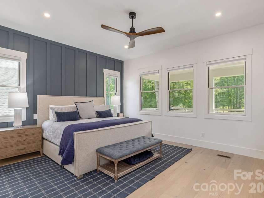 40 Hidden Pond Lane, Brevard, NC 28712.  MLS# CAR4355096, YatesRealty ID 7664. Spacious Primary bedroom