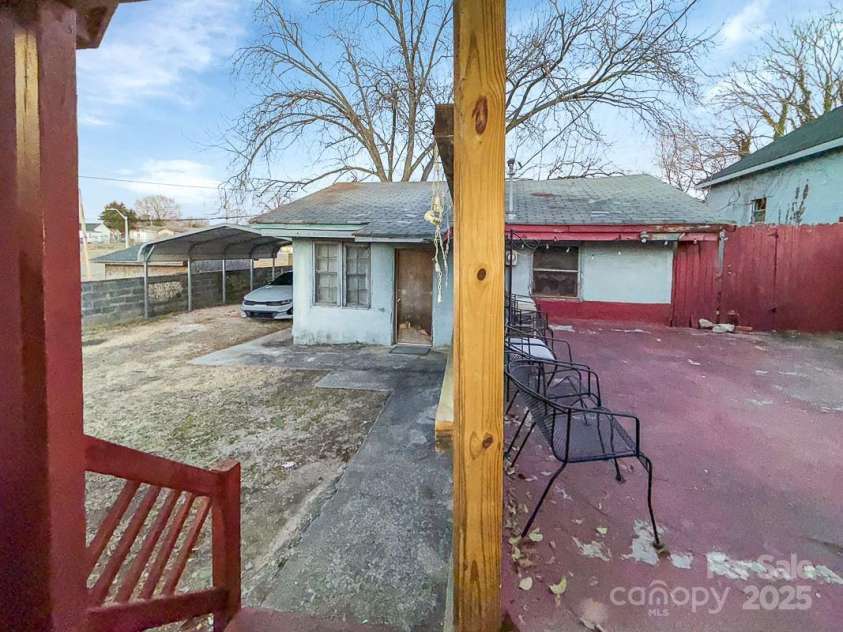 630 Moran Street, Gastonia, NC 28052.  MLS# CAR4215884, YatesRealty ID 7665. 