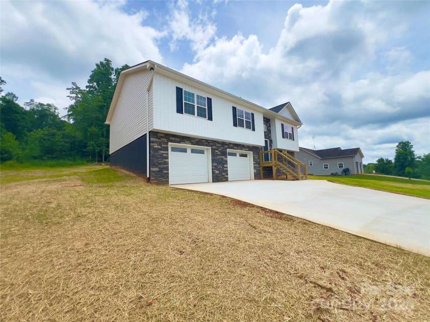3604 Judea Drive, Lenoir, NC 28645.  MLS# CAR4247516, YatesRealty ID 7667. 
