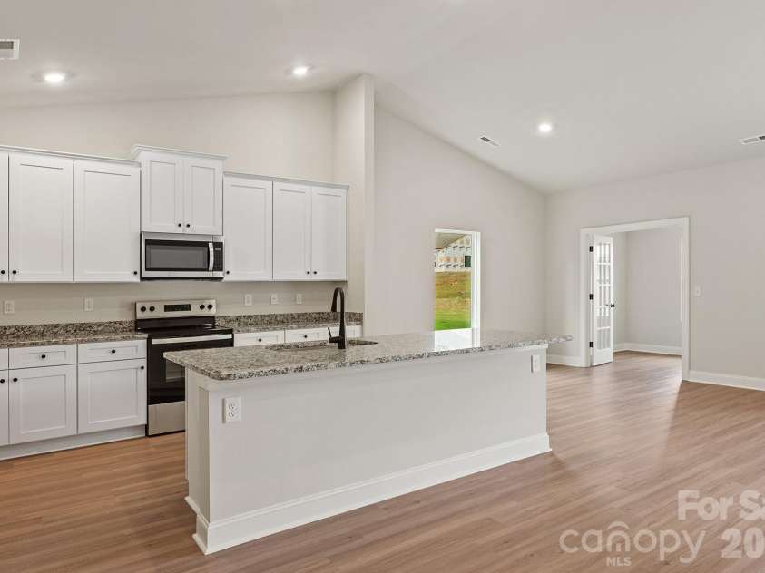 3629 Narrow Lane, Charlotte, NC 28215.  MLS# CAR4345654, YatesRealty ID 7667. 