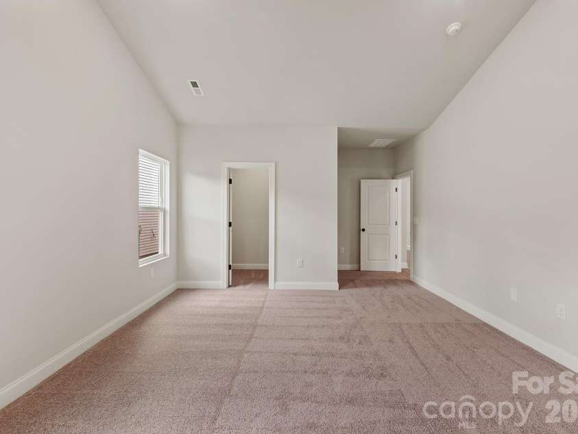 3629 Narrow Lane, Charlotte, NC 28215.  MLS# CAR4345654, YatesRealty ID 7667. 
