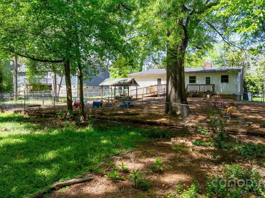 536 Hartness Road, Statesville, NC 28677.  MLS# CAR4249426, YatesRealty ID 7668. 