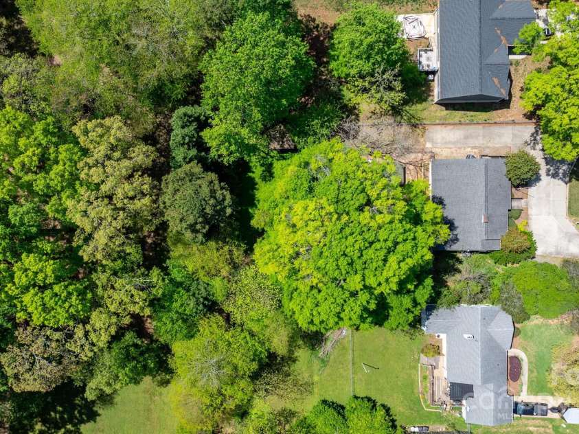 536 Hartness Road, Statesville, NC 28677.  MLS# CAR4249426, YatesRealty ID 7668. 