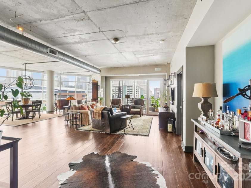 505 6th Street, Charlotte, NC 28202.  MLS# CAR4286320, YatesRealty ID 767. 