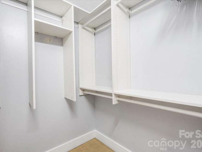 505 6th Street, Charlotte, NC 28202.  MLS# CAR4342509, YatesRealty ID 767. 