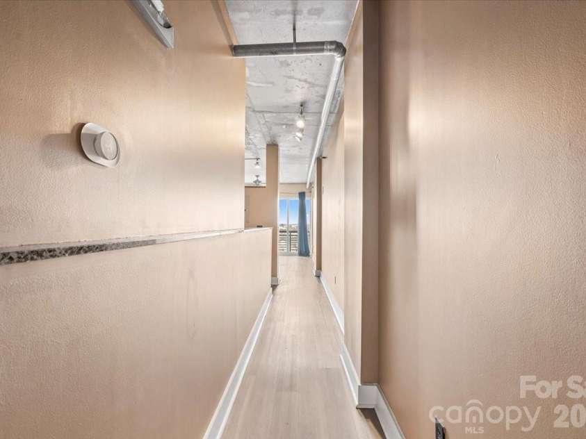 505 6th Street, Charlotte, NC 28202.  MLS# CAR4342509, YatesRealty ID 767. 