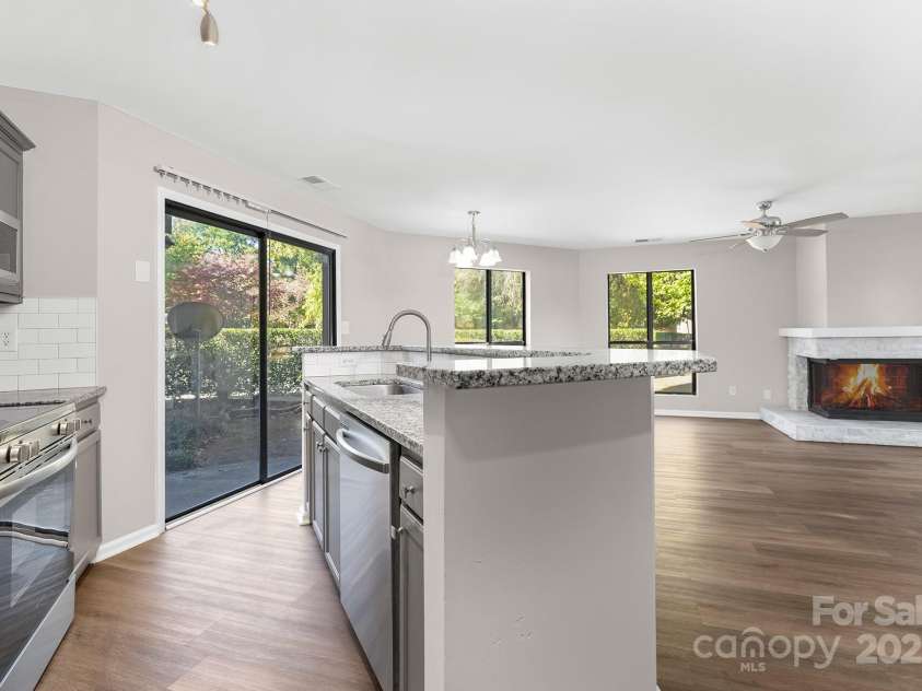 8212 Cedar Glen Drive, Charlotte, NC 28212.  MLS# CAR4322031, YatesRealty ID 767. 