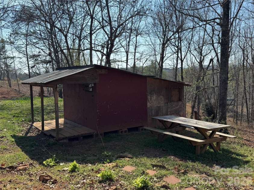 4861 Heavenly Lane, Morganton, NC 28655.  MLS# CAR4361001, YatesRealty ID 7670. 