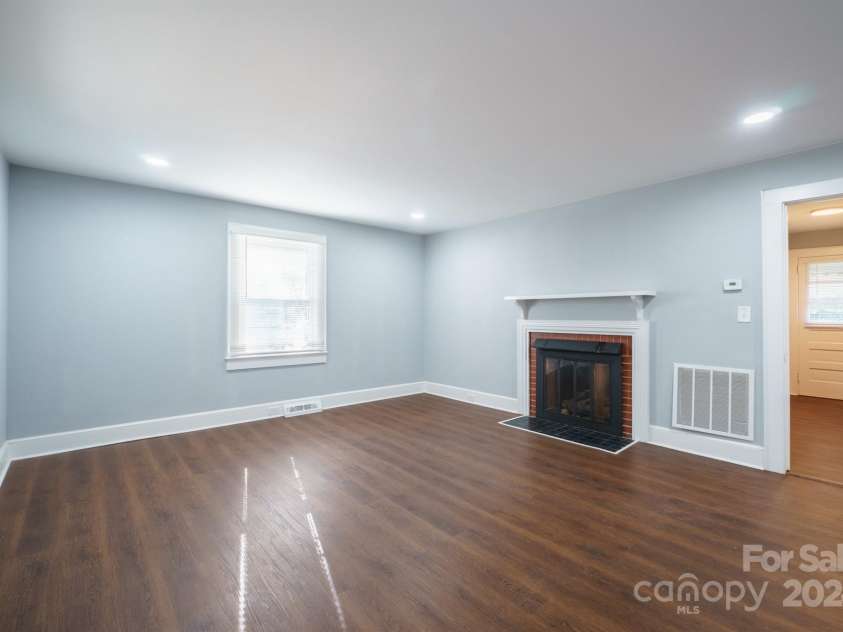 571 Hillandale Street, Concord, NC 28025.  MLS# CAR4200883, YatesRealty ID 7673. 