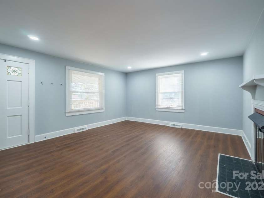 571 Hillandale Street, Concord, NC 28025.  MLS# CAR4200883, YatesRealty ID 7673. 