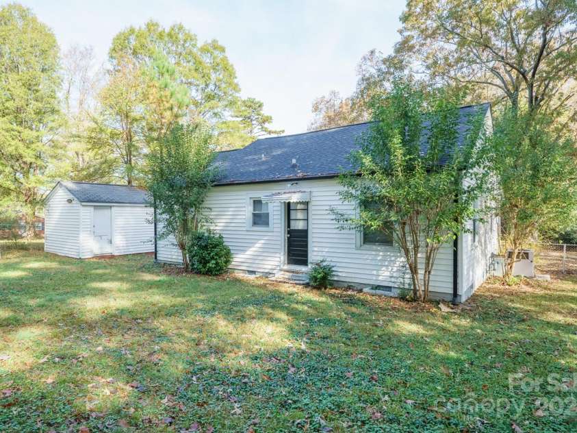 571 Hillandale Street, Concord, NC 28025.  MLS# CAR4200883, YatesRealty ID 7673. 