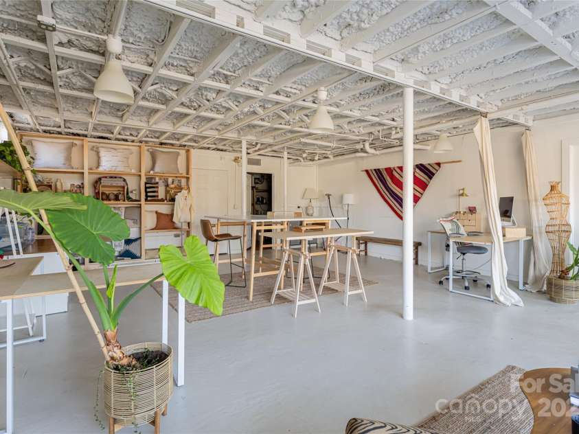 115 Elk Mountain Road, Asheville, NC 28804.  MLS# CAR4219629, YatesRealty ID 7675. Unit A