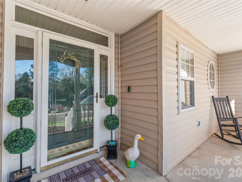 108 Deerfield Drive, Mount Holly, NC 28120.  MLS# CAR4352609, YatesRealty ID 7676. 