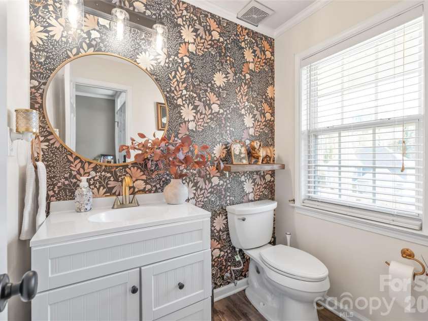 108 Deerfield Drive, Mount Holly, NC 28120.  MLS# CAR4352609, YatesRealty ID 7676. 