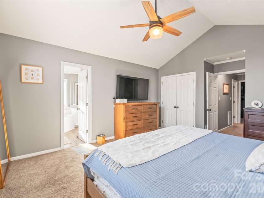 108 Deerfield Drive, Mount Holly, NC 28120.  MLS# CAR4352609, YatesRealty ID 7676. 