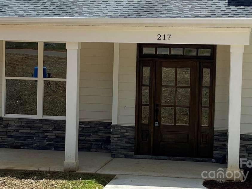217 Heartland Drive, Rock Hill, SC 29732.  MLS# CAR4196738, YatesRealty ID 7676. 