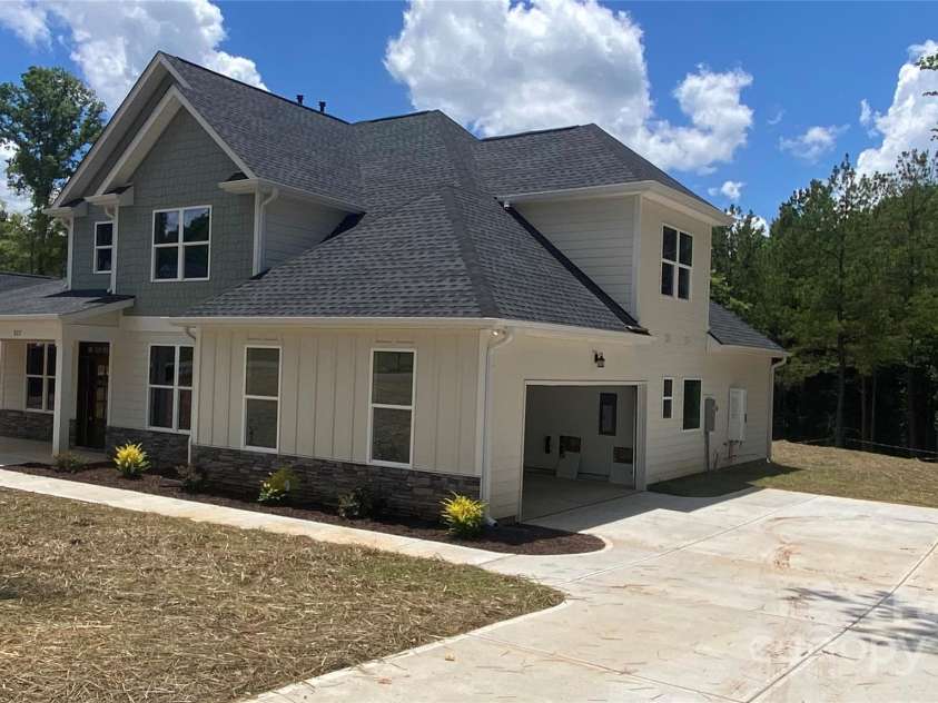 217 Heartland Drive, Rock Hill, SC 29732.  MLS# CAR4196738, YatesRealty ID 7676. 