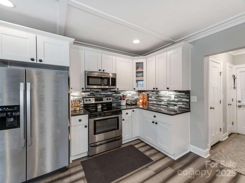 1916 Pegram Street, Charlotte, NC 28205.  MLS# CAR4228146, YatesRealty ID 7677. 