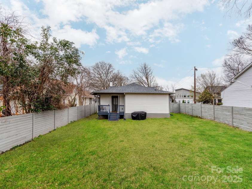 1916 Pegram Street, Charlotte, NC 28205.  MLS# CAR4228146, YatesRealty ID 7677. 