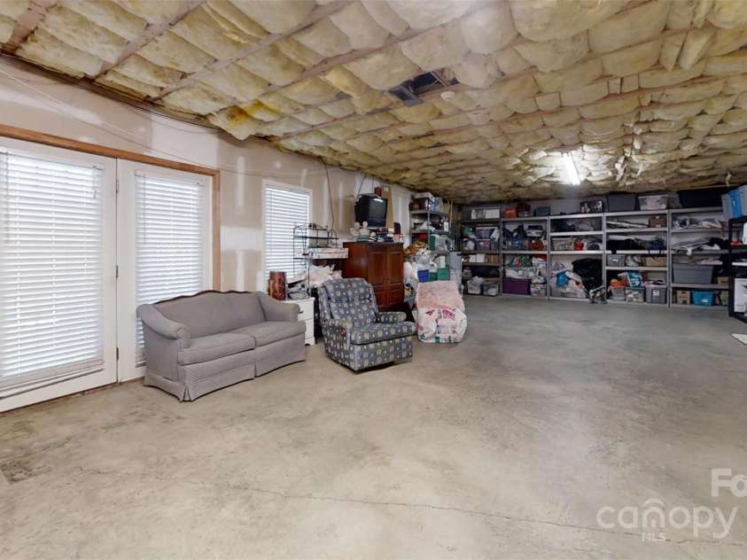 101 Saddletree Road, Lincolnton, NC 28092.  MLS# CAR4242277, YatesRealty ID 7678. HUGE basement