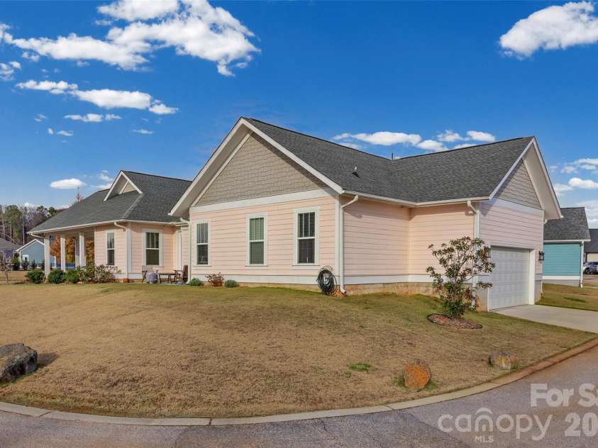 280 Auburn View Road, Rock Hill, SC 29730.  MLS# CAR4329276, YatesRealty ID 7679. 
