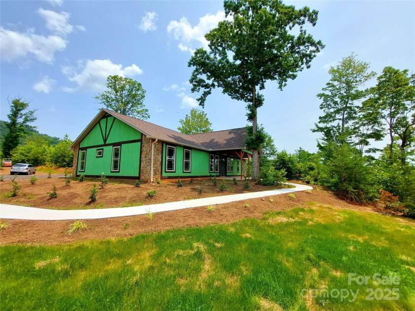 401 Constant Lane, Columbus, NC 28722.  MLS# CAR4258257, YatesRealty ID 768. 