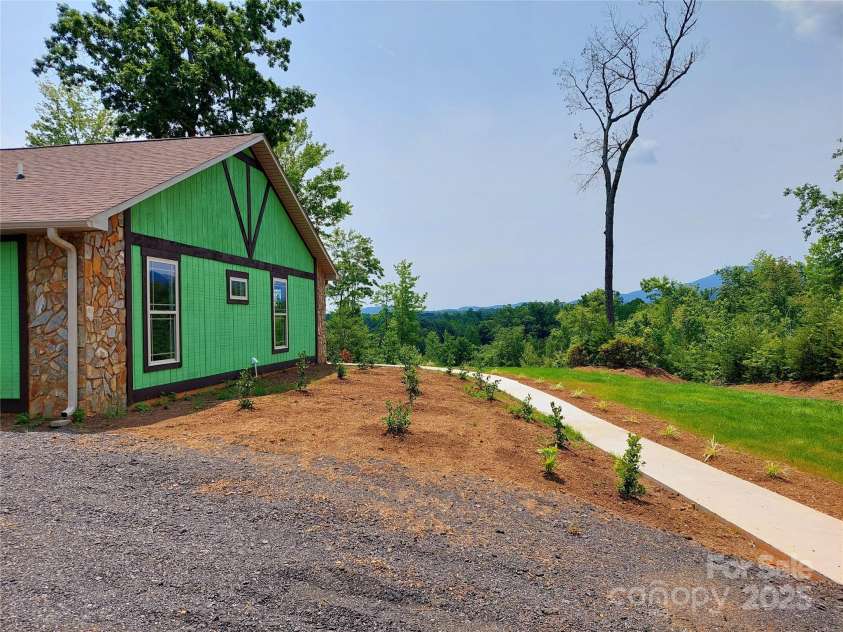 401 Constant Lane, Columbus, NC 28722.  MLS# CAR4258257, YatesRealty ID 768. 