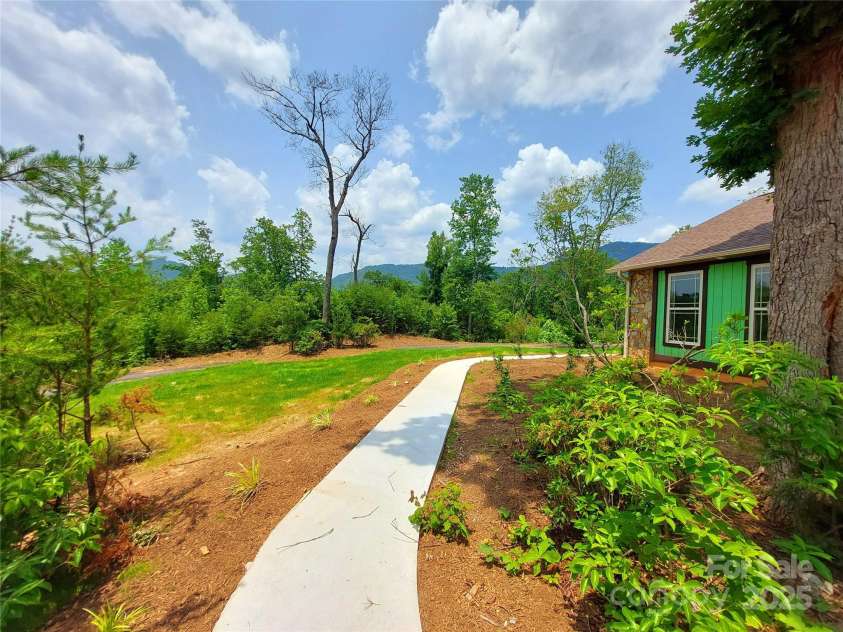 401 Constant Lane, Columbus, NC 28722.  MLS# CAR4258257, YatesRealty ID 768. 