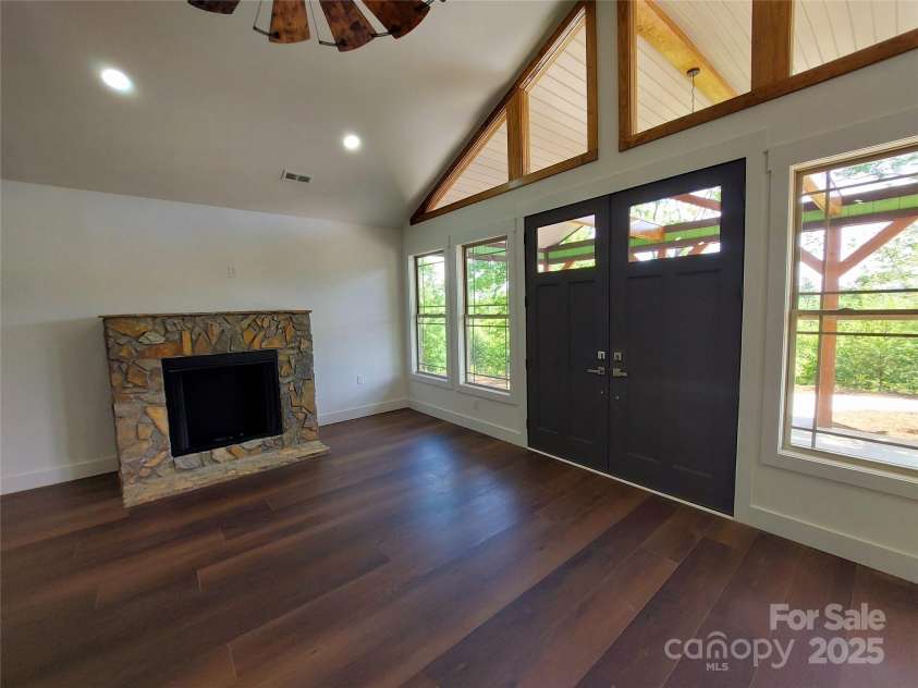 401 Constant Lane, Columbus, NC 28722.  MLS# CAR4258257, YatesRealty ID 768. 