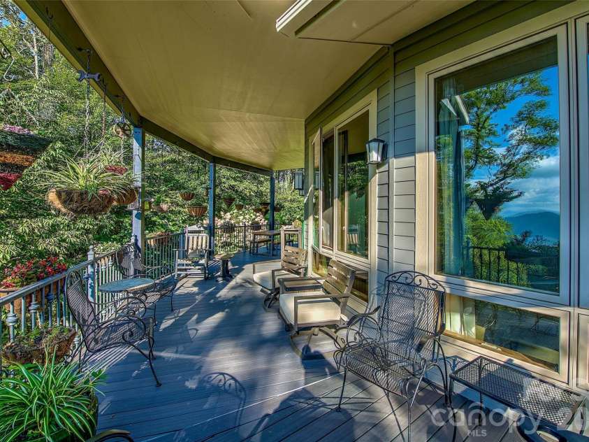 1024 Arrowhead Ridge Road, Spruce Pine, NC 28777.  MLS# CAR4297585, YatesRealty ID 7681. 