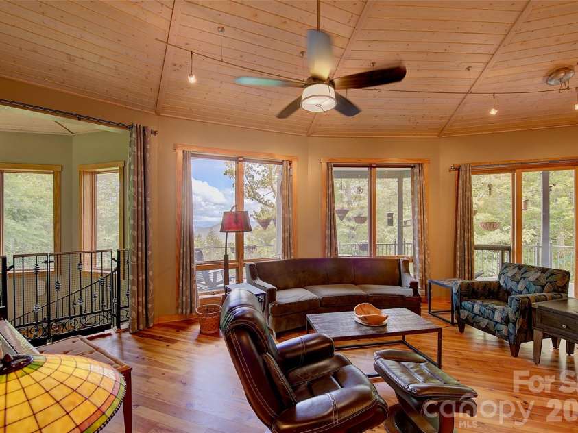 1024 Arrowhead Ridge Road, Spruce Pine, NC 28777.  MLS# CAR4297585, YatesRealty ID 7681. 