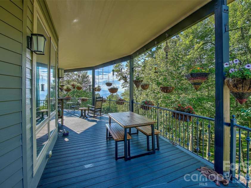 1024 Arrowhead Ridge Road, Spruce Pine, NC 28777.  MLS# CAR4297585, YatesRealty ID 7681. 