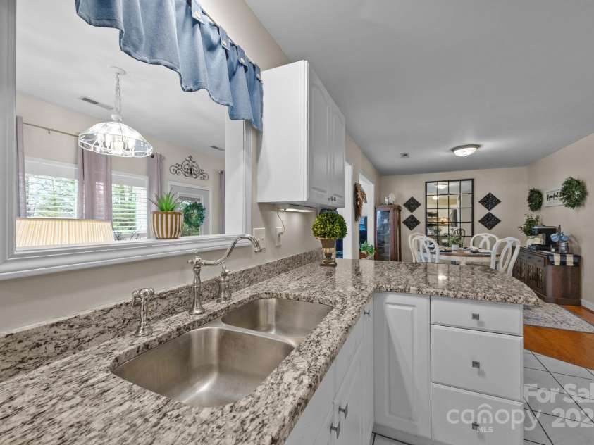 121 Yorkshire Drive, Salisbury, NC 28144.  MLS# CAR4233102, YatesRealty ID 7681. 