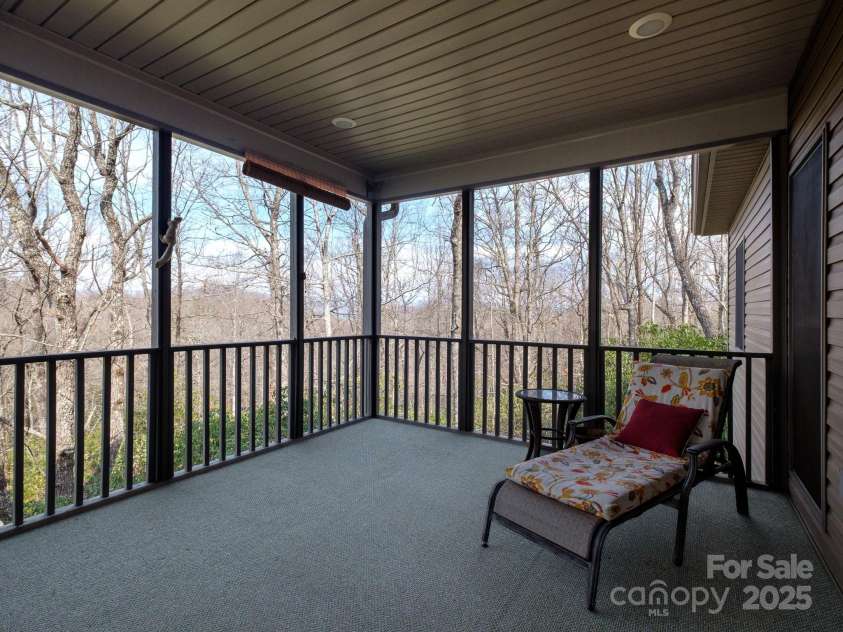 100 Utsonati Lane, Brevard, NC 28712.  MLS# CAR4230689, YatesRealty ID 7682. 