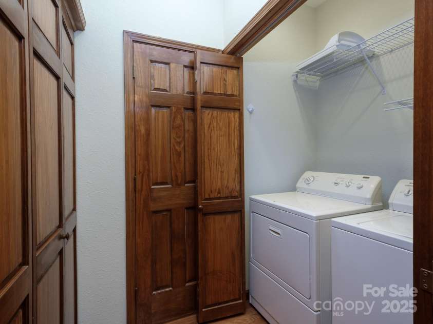 100 Utsonati Lane, Brevard, NC 28712.  MLS# CAR4230689, YatesRealty ID 7682. 