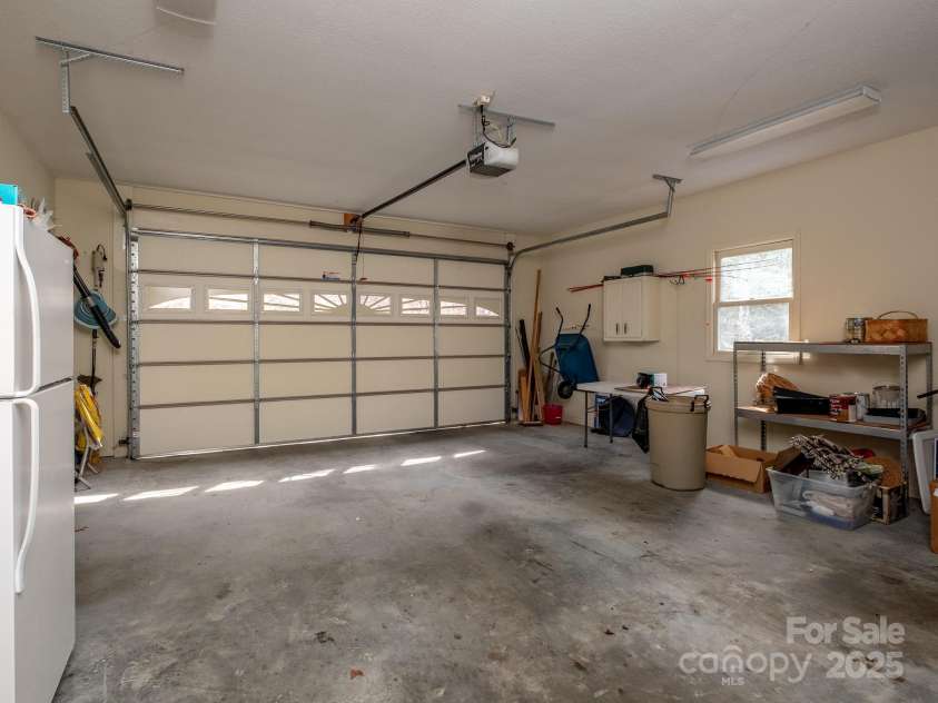 100 Utsonati Lane, Brevard, NC 28712.  MLS# CAR4230689, YatesRealty ID 7682. 