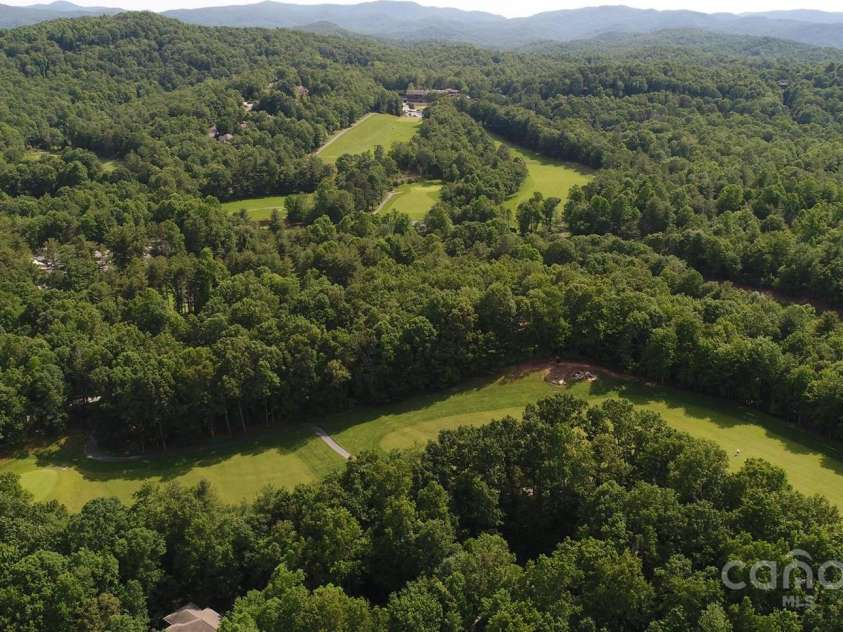 100 Utsonati Lane, Brevard, NC 28712.  MLS# CAR4230689, YatesRealty ID 7682. 
