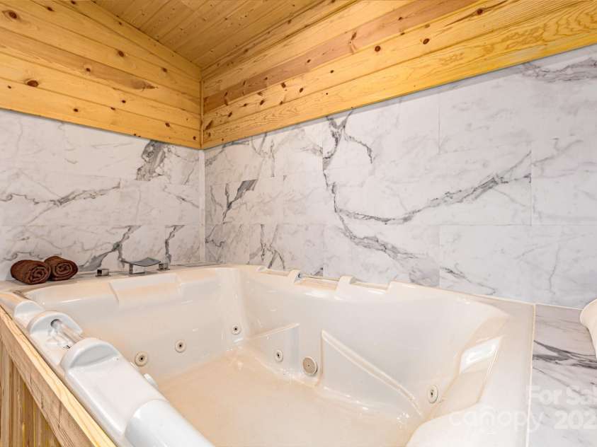 459 Vaughan Road, Spruce Pine, NC 28777.  MLS# CAR4300152, YatesRealty ID 7682. 