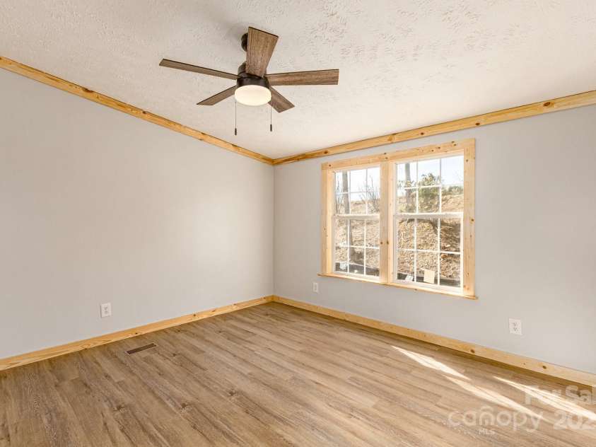 459 Vaughan Road, Spruce Pine, NC 28777.  MLS# CAR4300152, YatesRealty ID 7682. 
