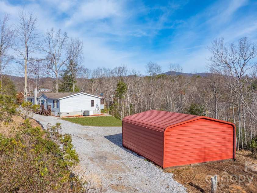 459 Vaughan Road, Spruce Pine, NC 28777.  MLS# CAR4300152, YatesRealty ID 7682. 