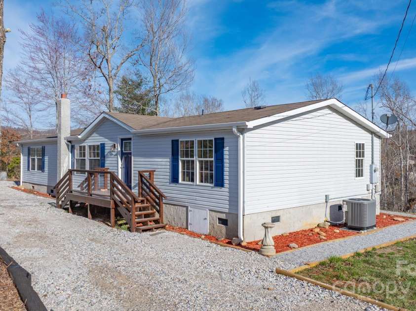 459 Vaughan Road, Spruce Pine, NC 28777.  MLS# CAR4300152, YatesRealty ID 7682. 