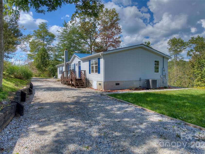 459 Vaughan Road, Spruce Pine, NC 28777.  MLS# CAR4300152, YatesRealty ID 7682. 